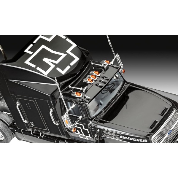 Revell 07658 선물 세트 Tour Truck Rammstein, 1:32 스케일로 직접 조립할 수 있는 트레일러가 있는 트럭, 초보자를 위한 55.4 cm Ford 충실한 모델 키트, 기본 액세서리가 포함된 스