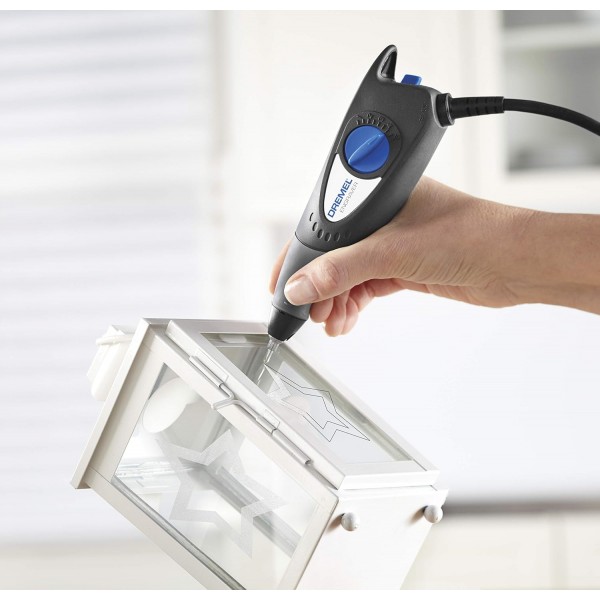 Dremel 290 Engraver - 나무, 금속, 도자기, 플라스틱, 가죽 조각을 위한 3개의 조각 팁과 4개의 공예 스텐실이 있는 소형 조각 펜 도구