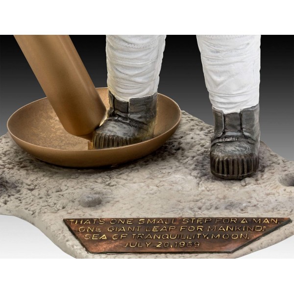 Revell 3702 03702 Apollo 11 Astronaut on The Moon Space 모델 키트 1:8