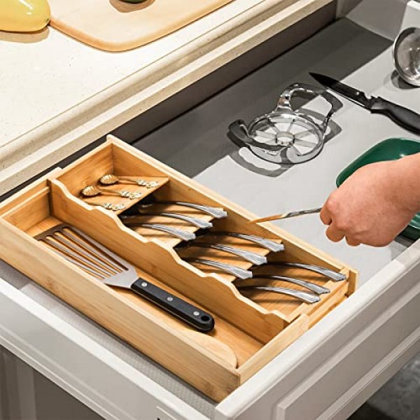 Fasmov 은식기 정리함 보관함, 대나무 컴팩트 기구 정리함, 플랫웨어 숟가락 포크를 들고 있는 주방 서랍용 칼붙이 확장형 정리함