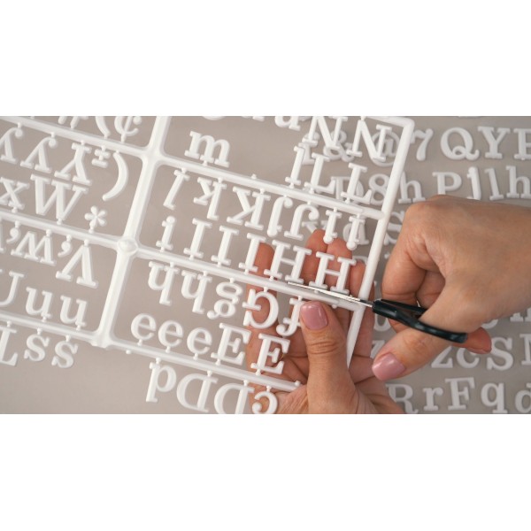 Arteza 펠트 문자판 문자, 500개의 문자, 숫자 및 기호 세트, 금 및 은, 1인치, 카페, 사무실, 학교, 레스토랑 또는 가정의 간판, 메시지 보드용