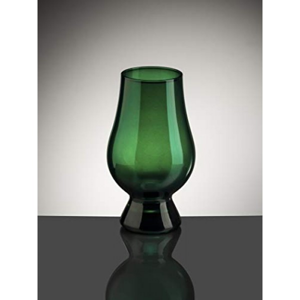 선물 상자에 담긴 GLENCAIRN 그린 위스키 잔