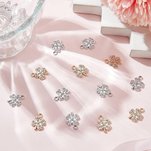 DICOSMETIC 60pcs 2 색 네 잎 클로버 행운의 매력 토끼풀 행운의 매력 크리스탈 라인 석 펜던트 합금 펜던트 매력 세인트 패트릭 테마 매력 DIY 쥬얼리 만들기 Clover-2pcs-60pcs