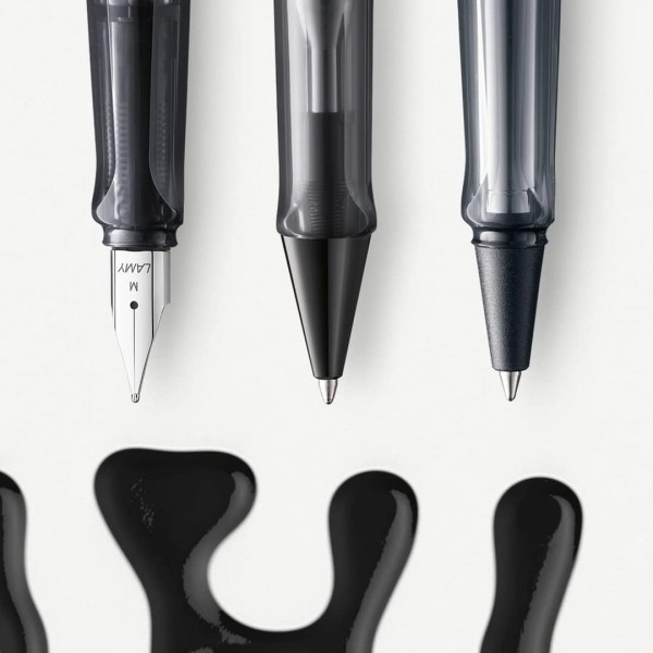 LAMY AL-Star 경량 볼펜은 인체공학적 핸들과 자체 탄성 금속 클립이 있는 견고한 알루미늄으로 제작되었으며 LAMY 대용량 리필 M 16 M 화이트-실버 포함