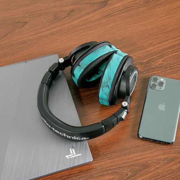 WC Freeze 하이브리드 패브릭 냉각 젤 교체용 이어 패드 - HyperX Cloud, Steelseries Arctis, ATH M50X, Turtle Beach Stealth 등과 호환 - 더 오래 편안하고 시원하게 | 스피드 레이서 시안