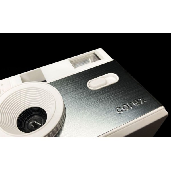 하프 프레임 재사용 가능한 35mm 카메라 CH1, 플래시 내장 및 35mm 컬러 네거티브 또는 흑백 필름과 호환(필름 및 배터리는 포함되지 않음) 한정판 무료 파란색 및 노란색 