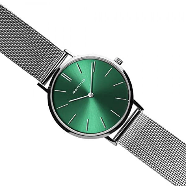 BERING 여성용 쿼츠 무브먼트 - 스테인레스 스틸 및 사파이어 유리가 포함된 클래식 컬렉션 14134-XXX 손목시계 - 방수: 3 ATM