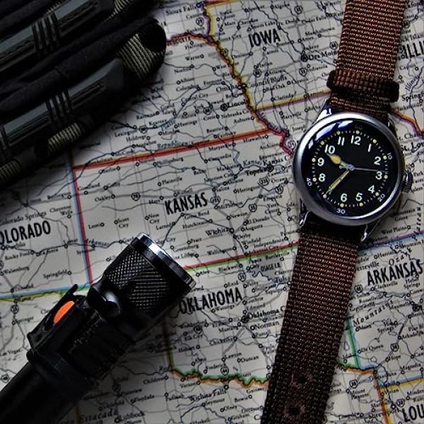 A-11 서비스 시계 남성용 38mm 밀리터리 오토매틱 시계(블랙 다이얼 및 브라운 나일론 스트랩)