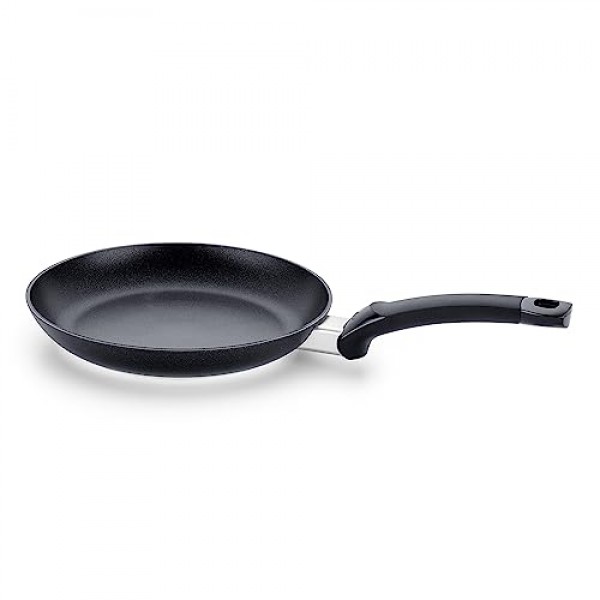 Fissler The Levital+ 플랫 프라이팬 - 11인치 - 붙지 않는 플랫 팬 - 섬세한 음식을 부드럽게 튀기기 - 생선 및 계란 요리에 적합 - 요리 팬 - 최대 60% 재활용 재료