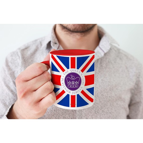 Platinum Jubilee Mugs 2022 - Queens Jubilee Union Jack 기념품 - Queens Platinum Jubilee Gifts, Jubilee 2022 기념품, 그를 위한 Queens Jubilee 머그, 11oz 세라믹 레드 프리미엄 머그 by Stuff4