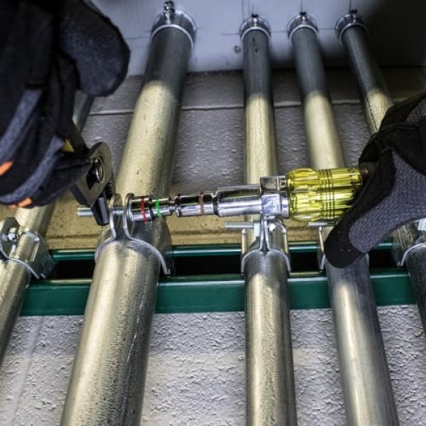 Klein Tools 32807MAG 7-in-1 너트 드라이버, 자기 드라이버에는 SAE 육각 너트 크기 1/4~9/16인치, 토크 추가를 위한 쿠션 그립 핸들 포함