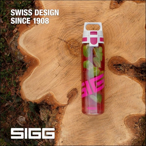 SIGG - Tritan 물병 - Total Clear ONE - 탄산 음료에 적합 - 식기세척기 사용 가능 - 누수 방지 - 깃털처럼 가벼운 - 긁힘 방지 - BPA 프리 - 0.75L Tritan Berry