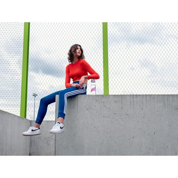 SIGG - Tritan 물병 - Total Clear ONE - 탄산 음료에 적합 - 식기세척기 사용 가능 - 누수 방지 - 깃털처럼 가벼운 - 긁힘 방지 - BPA 프리 - 0.75L Tritan Berry