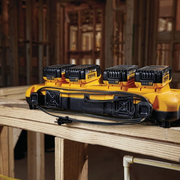 DEWALT DCB104-QW 급속 충전기 4포트 XR, Schwarz Gelb