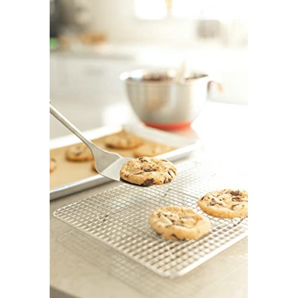 KITCHENATICS 요리 및 베이킹용 소형 쿼터 시트 냉각 랙, 오븐 안전 스테인레스 스틸 랙, 오븐 요리용 베이킹 랙, 쿼터 시트 팬에 맞는 튼튼한 쿠키 냉각 랙, 8.5