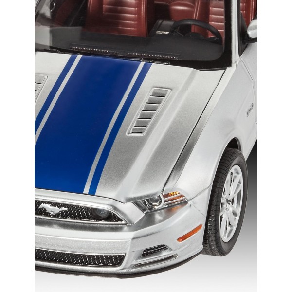 레벨 07061 2013 머스탱 GT